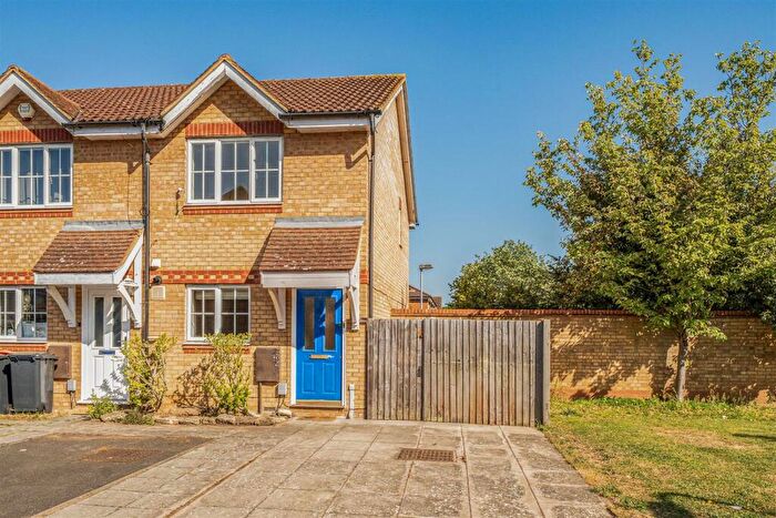 2 Bedroom End Of Terrace House For Sale In Dorsey Drive, Bedford, MK42
