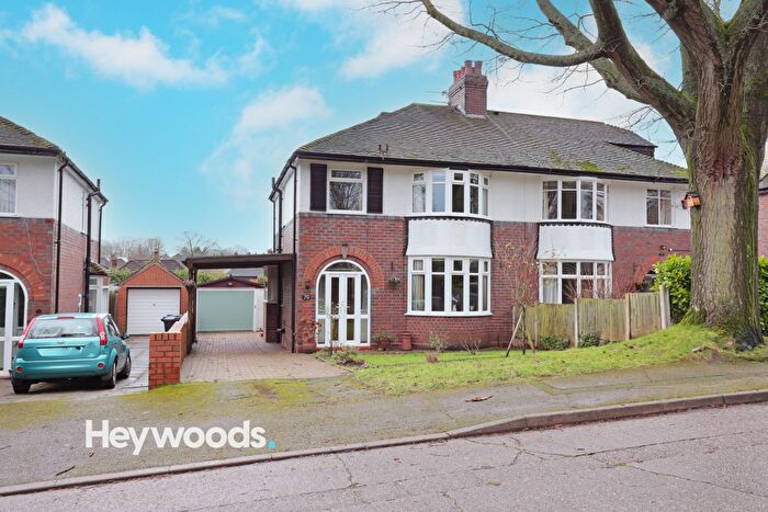 4 Bedroom Semi Detached House For Sale In Beresford Crescent, Westlands, Newcastle Under Lyme, ST5