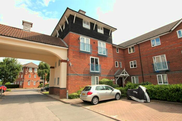 1 Bedroom Flat To Rent In Mandeville Court, Lower Hall Lane, Chingford, London, E4