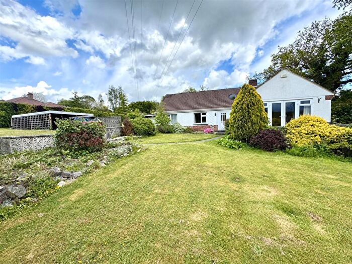 3 Bedroom Detached Bungalow For Sale In Allaston Road, Lydney, GL15