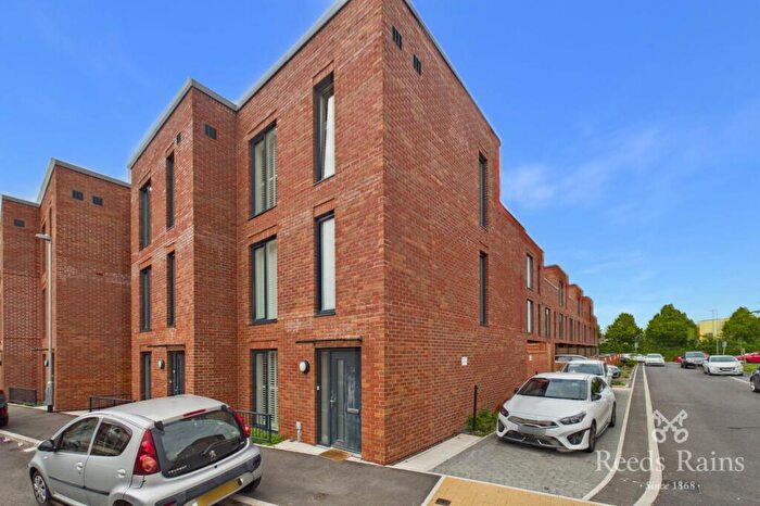 3 Bedroom Semi-Detached House For Sale In Kara Street, Salford, Greater Manchester, M6