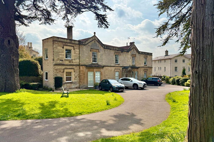 2 Bedroom Apartment For Sale In Sydney Road, Bath, BA2