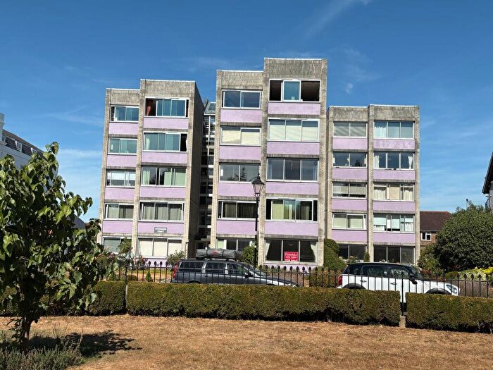 2 Bedroom Flat To Rent In Ambleside Court, Crescent Road, Alverstoke, Gosport, PO12