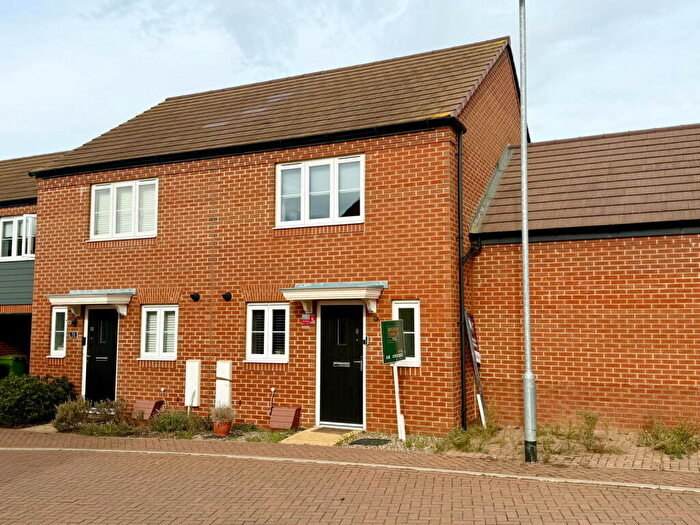 2 Bedroom Terraced House For Sale In Ivatt Avenue, Wellingborough, NN8