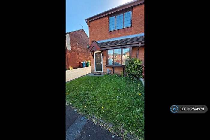 3 Bedroom Semi-Detached House To Rent In Innis Avenue, Manchester, M40