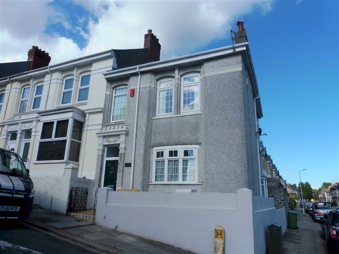3 Bedroom End Of Terrace House To Rent In Rosebery Avenue, Plymouth, PL4