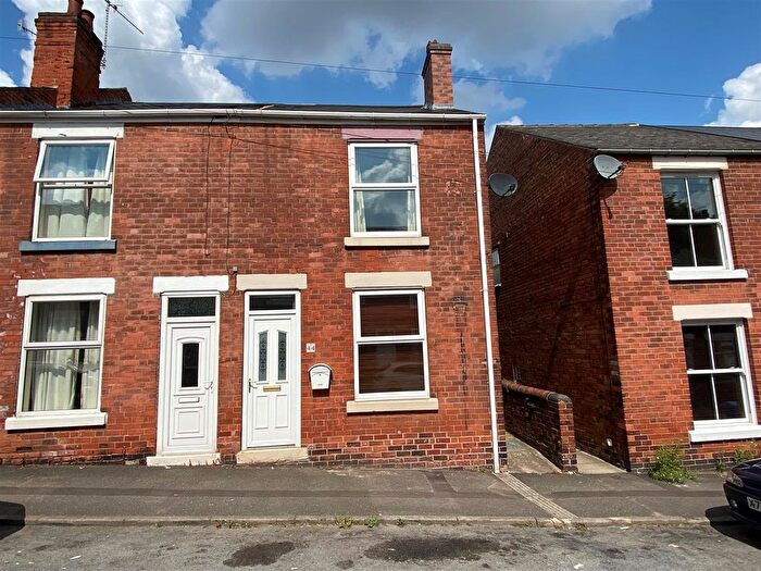 2 Bedroom End Of Terrace House To Rent In Shirland Street, Stonegravels, Chesterfield, S41