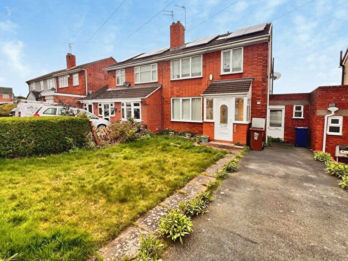 3 Bedroom Semi Detached House For Sale In St. Aidans Close, Burton-On-Trent, Staffordshire, DE13