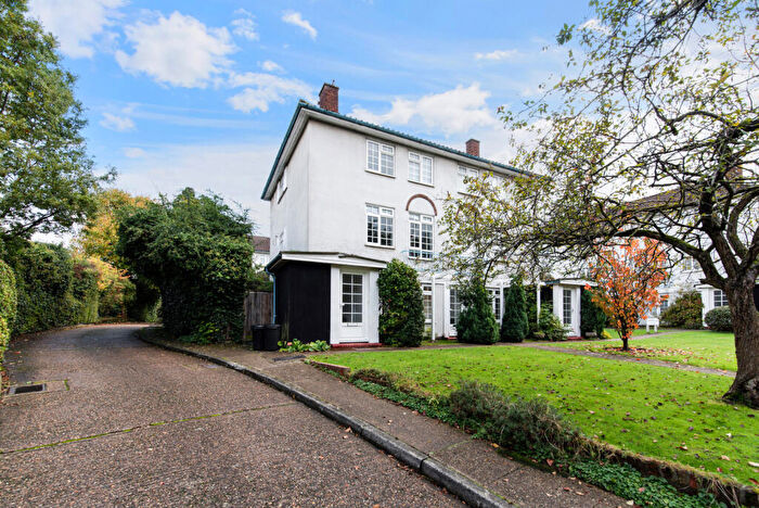 2 Bedroom Maisonette To Rent In Ewell Road, Surbiton, KT6