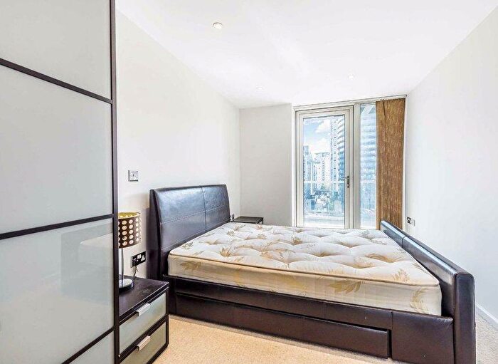 2 Bedroom Flat To Rent In Ability Place, Millharbour, Canary Wharf, London, E14