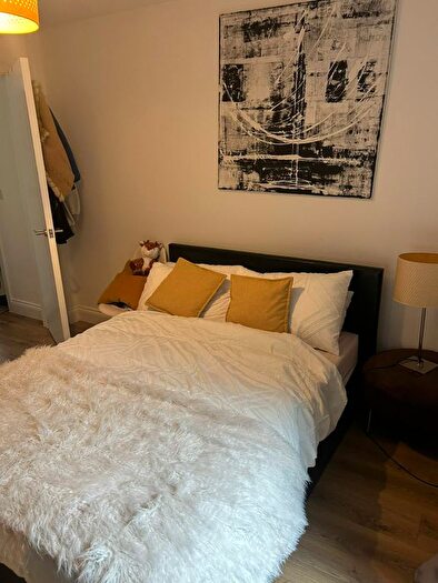 1 Bedroom Terraced House To Rent In Emerald Road, London, NW10