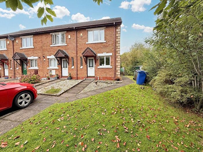 2 Bedroom End Of Terrace House For Sale In Stravaig Walk, Paisley, Renfrewshire, PA2