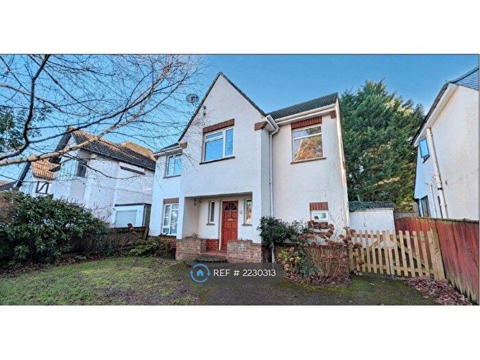 3 Bedroom Detached House To Rent In Birchwood Road, Poole, BH14