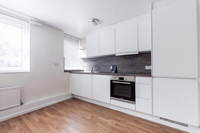Flat To Rent In Bertha Neubergh House Denmark Road, SE5