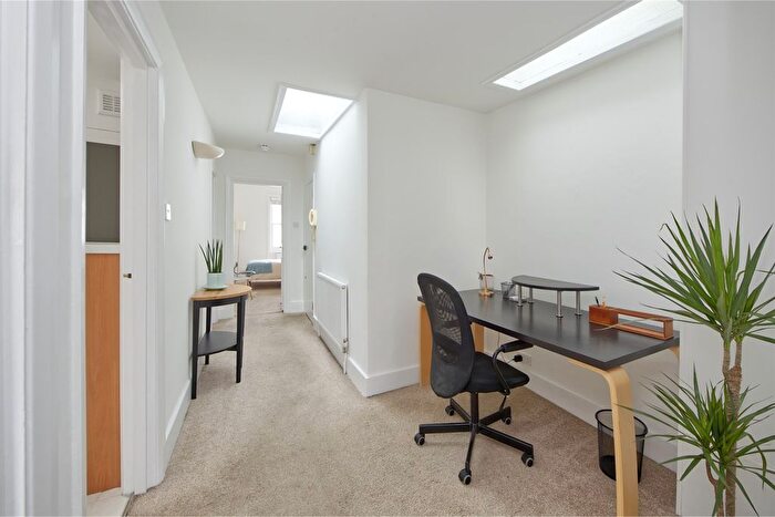 2 Bedroom Flat For Sale In Lexham Gardens, W8