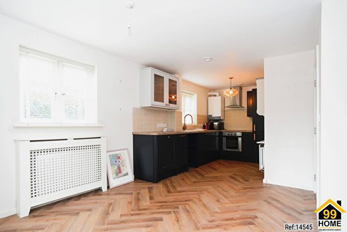1 Bedroom Flat For Sale In Hardie Close, Tetbury, GL8