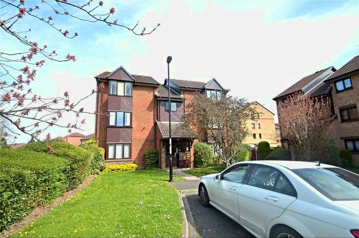 Studio To Rent In Redgrave Close, Croydon, CR0