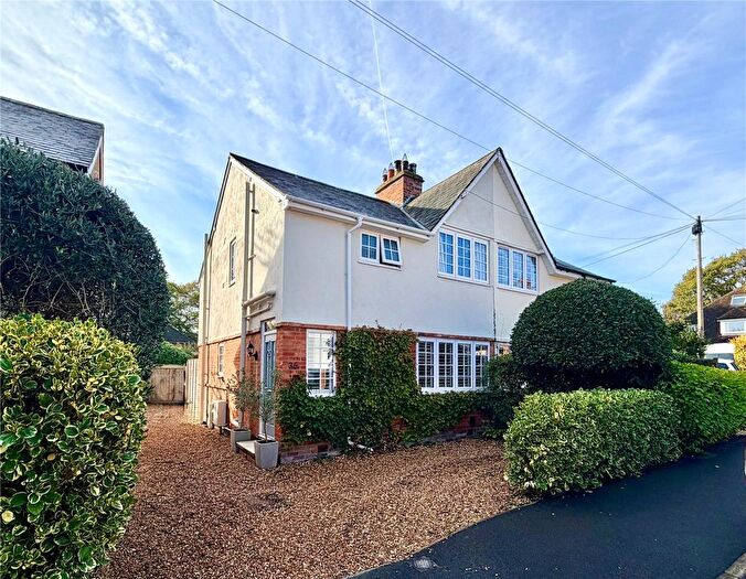 3 Bedroom Semi-detached House For Sale In Ambleside Road, Lymington, Hampshire, SO41