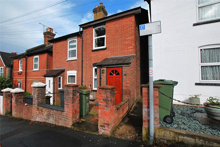 3 Bedroom Semi Detached House To Rent In Ludlow Road, Guildford, Surrey, GU2