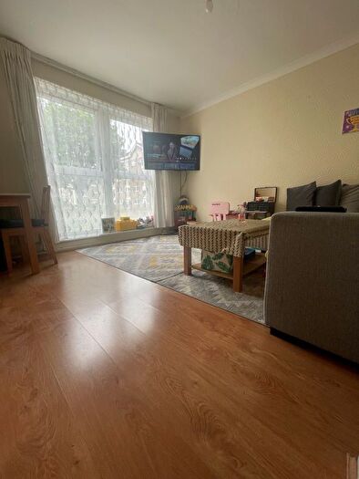1 Bedroom Maisonette To Rent In Stocksfield Road, Walthamstow, E17
