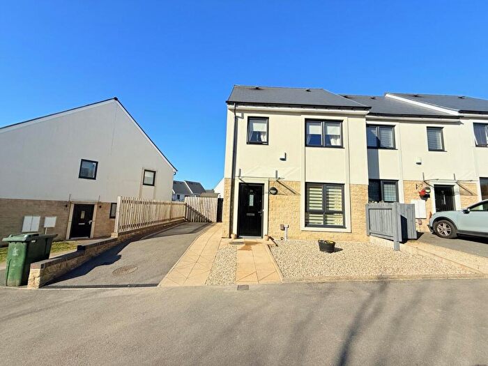 2 Bedroom End Of Terrace House For Sale In Richard Whiteley Drive, Baildon, Shipley, BD17
