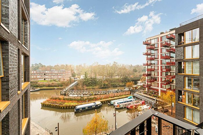 1 Bedroom Flat For Sale In Lewis House, West Bradbury Yard, Brentford Project, Brentford, TW8