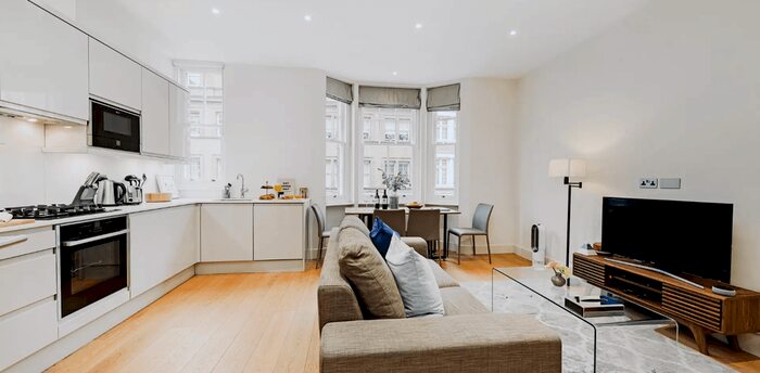 1 Bedroom Flat To Rent In Great Titchfield Street (), Fitzrovia, London, W1W