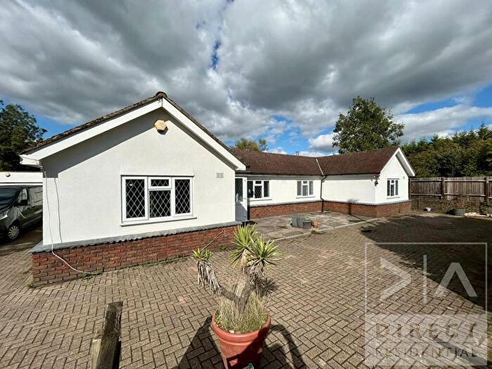 4 Bedroom Detached Bungalow To Rent In Croydon Lane, Banstead, SM7
