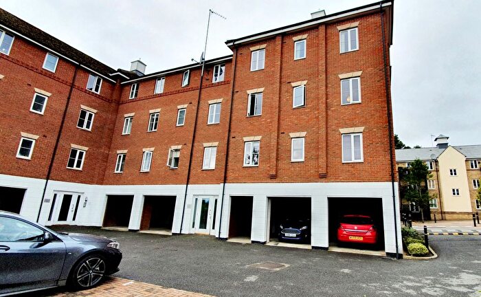 2 Bedroom Flat To Rent In Bradford Drive, Colchester, CO4