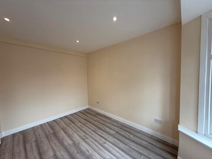 2 Bedroom Maisonette To Rent In West End Lane, Pinner, Greater London, HA5