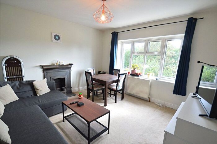 1 Bedroom Flat To Rent In Downs Court Road, Purley, CR8