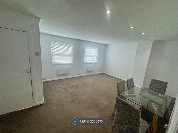 1 Bedroom Flat To Rent In St. Georges Road, Hastings, TN34