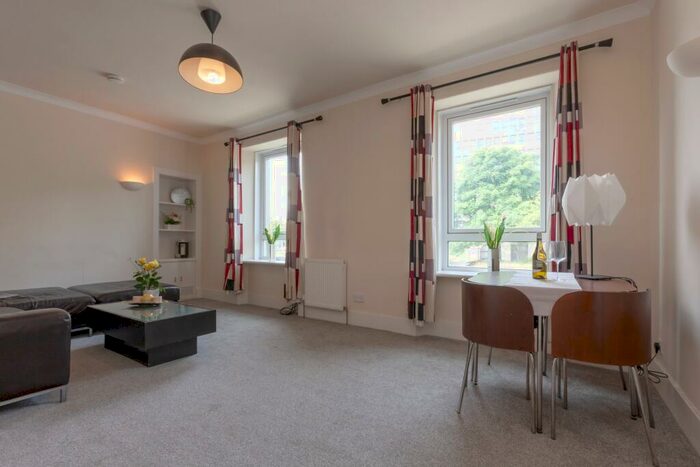 3 Bedroom Flat To Rent In King Street, Old Aberdeen, Aberdeen, AB24