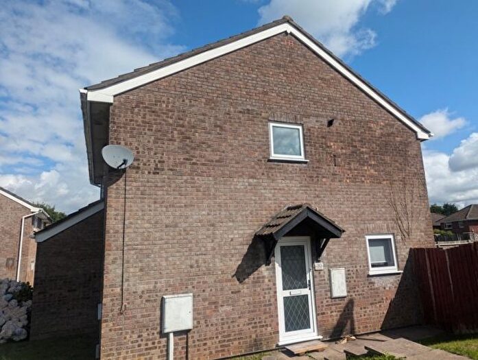 2 Bedroom Semi-Detached House To Rent In Landor Drive, Loughor, SA4