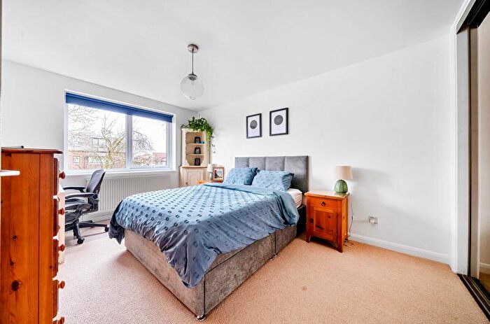 2 Bedroom Flat For Sale In Main Road, Sidcup, DA14