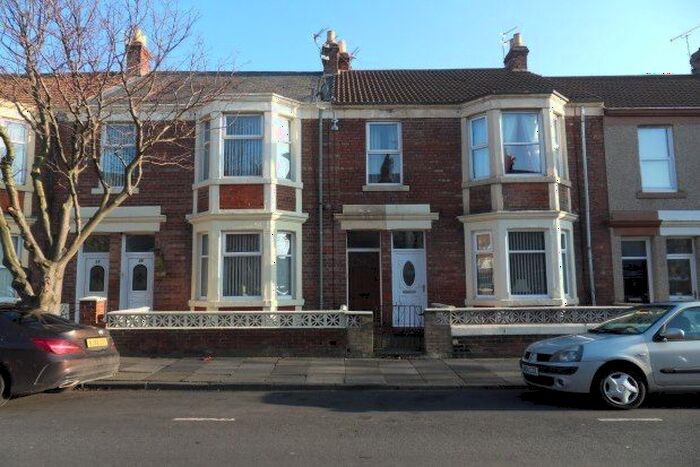 2 Bedroom Flat To Rent In Clifton Terrace, Whitley Bay, NE26