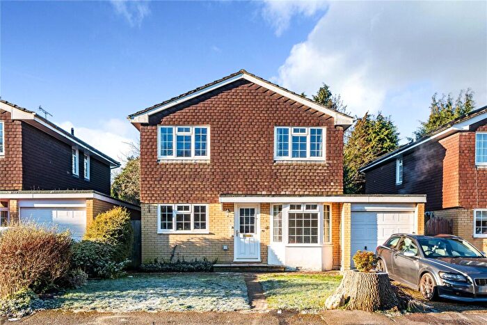 4 Bedroom Detached House To Rent In The Brambles, Crowthorne, Berkshire, RG45