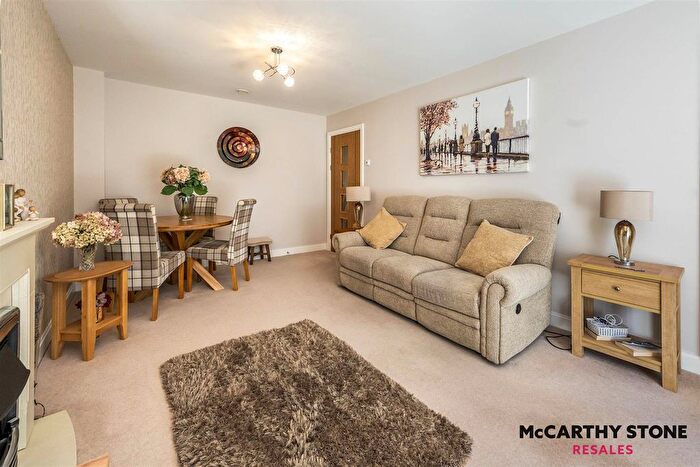 1 Bedroom Flat For Sale In Brueton Place, Blossomfield Road, Solihull, B91