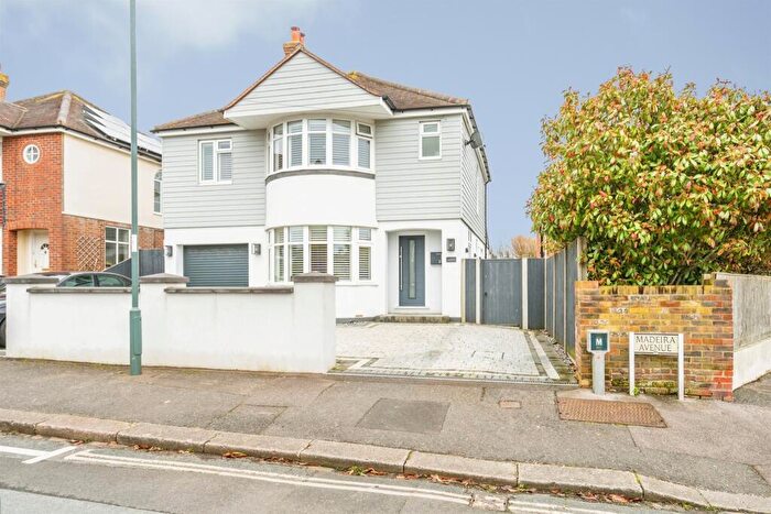 4 Bedroom Detached House For Sale In Madeira Avenue, Bognor Regis, PO22