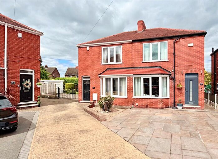 2 Bedroom Semi-Detached House For Sale In West Avenue, Wombwell, Barnsley, S73