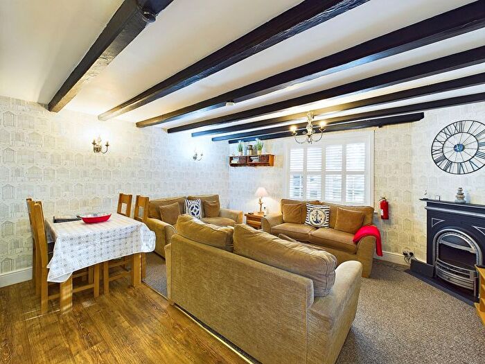 3 Bedroom Cottage For Sale In Brunswick Street, Whitby, YO21