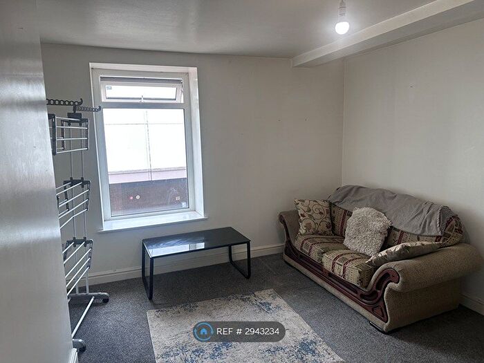 1 Bedroom Flat To Rent In Higher Church St, Blackburn, BB2