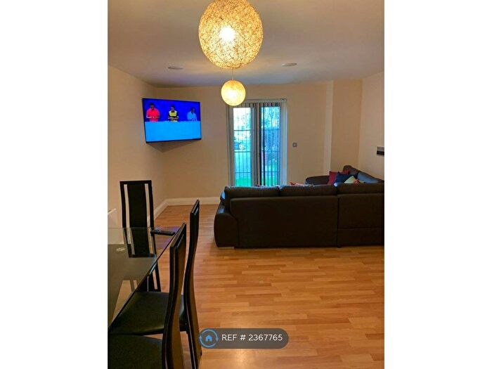 2 Bedroom Flat To Rent In Audley Court, Southend-On-Sea, SS1