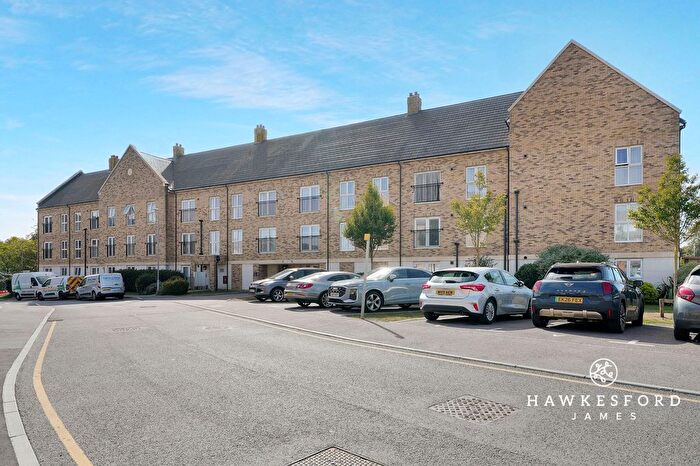 2 Bedroom Flat For Sale In Seddingbourne Way, Sittingbourne, ME10