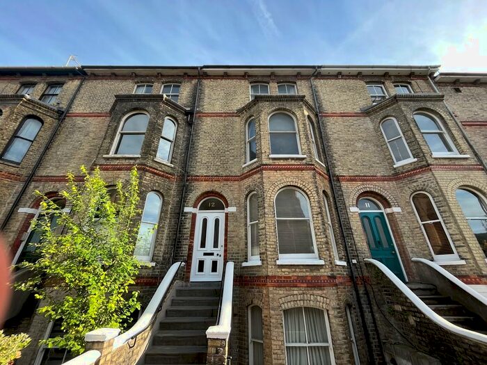 2 Bedroom Ground Flat To Rent In Gladstone Terrace, Brighton, BN2