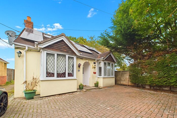 3 Bedroom Bungalow To Rent In Westfield Road, Winnersh, Wokingham, Berkshire, RG41