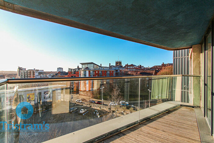 2 Bedroom Apartment To Rent In The Ice House, Bolero Square, NG1