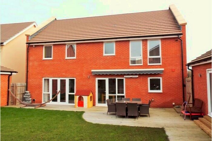 5 Bedroom Detached House To Rent In Mills Chase, Bracknell, RG12