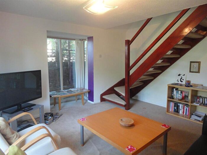 2 Bedroom Semi-Detached House To Rent In Ambrose GardensWest DidsburyManchester, M20