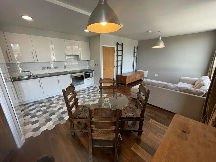 2 Bedroom Apartment To Rent In Crown Street Apartments, Leeds City Centre, LS2